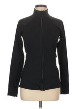 1 size - Lg(Estimated)