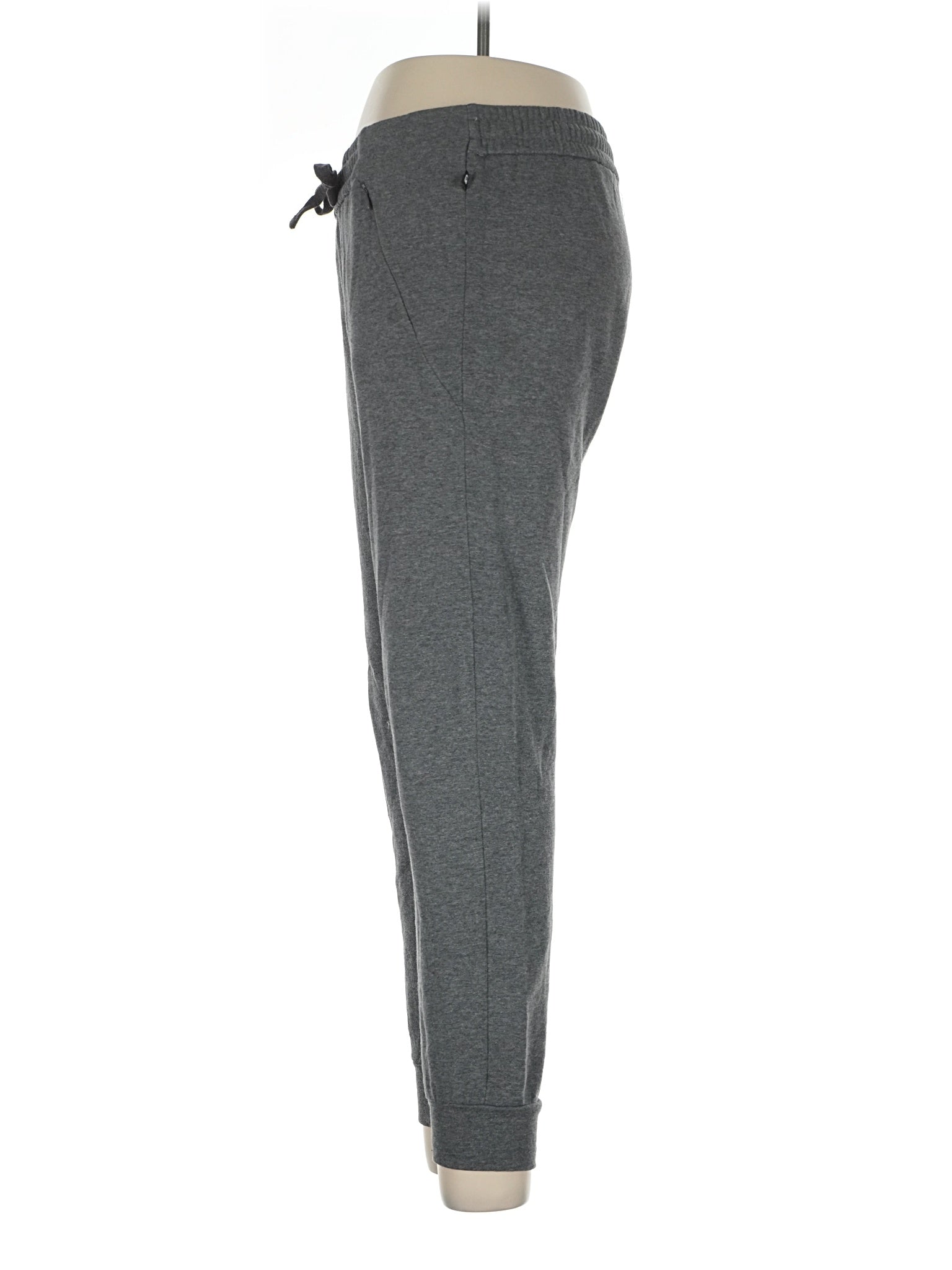 4 size - 30 (Estimated)