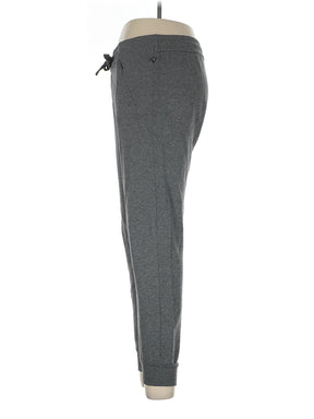 4 size - 30 (Estimated)