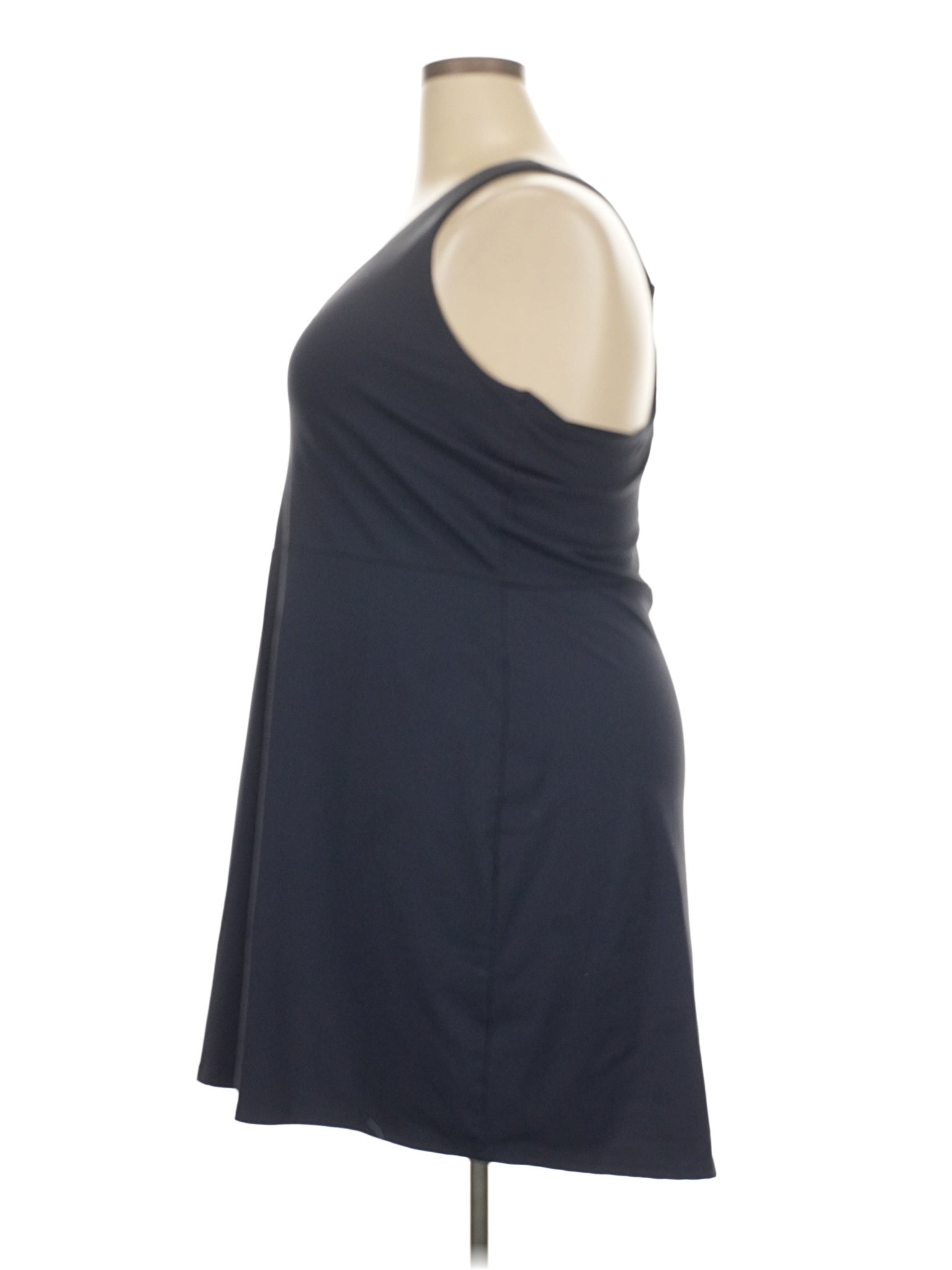 4 size - 2X (Estimated) W
