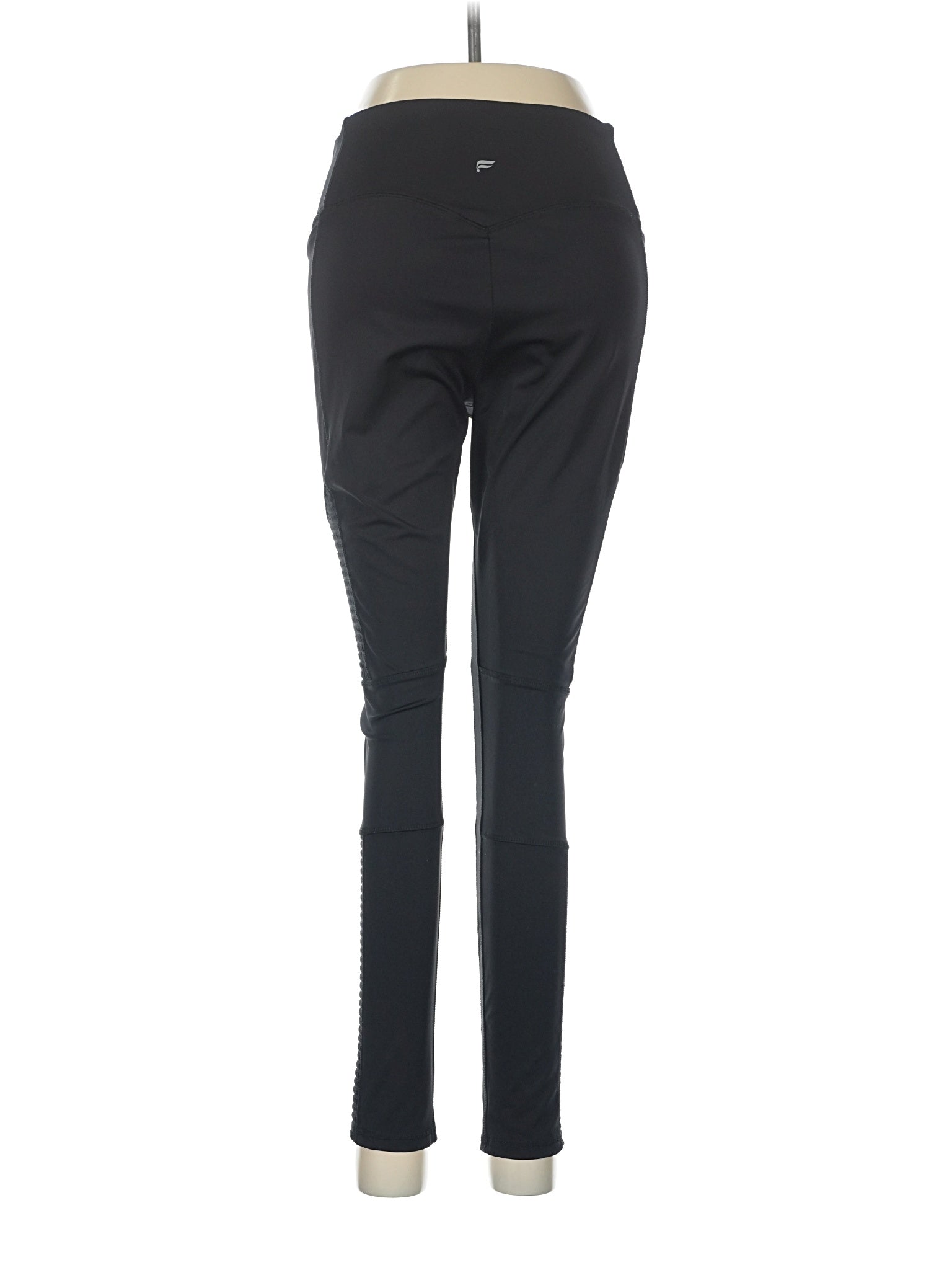 2 size - 6 (Estimated)