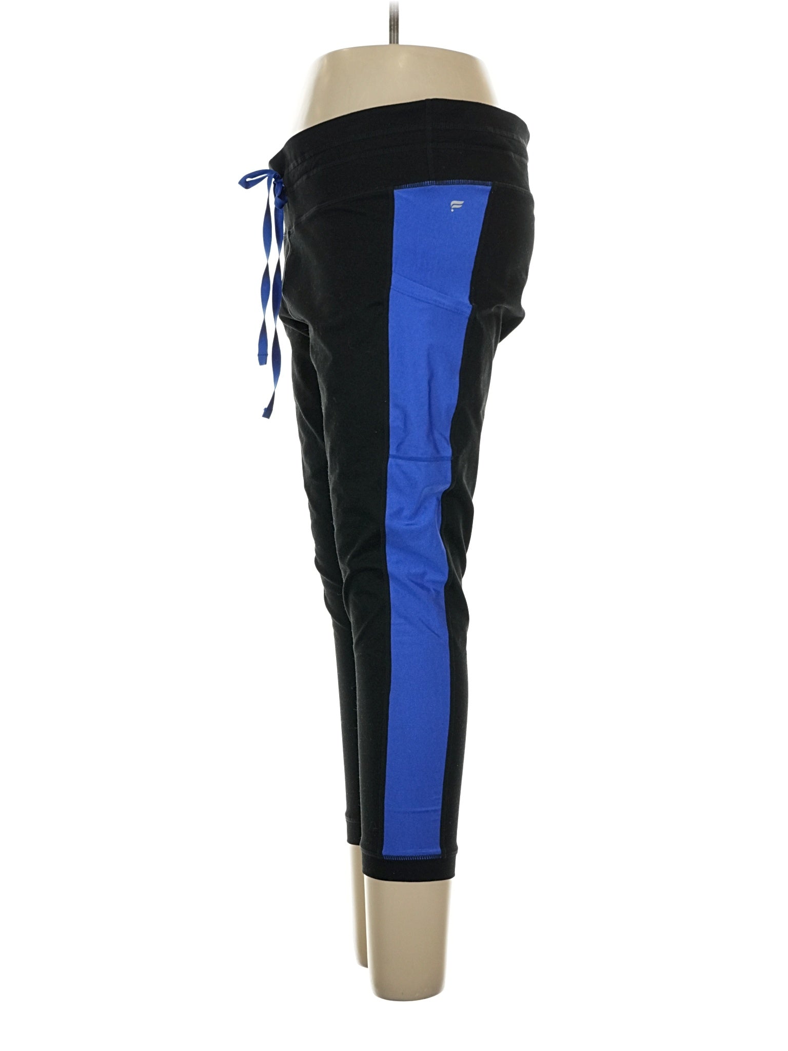 4 size - 1X (Estimated) W