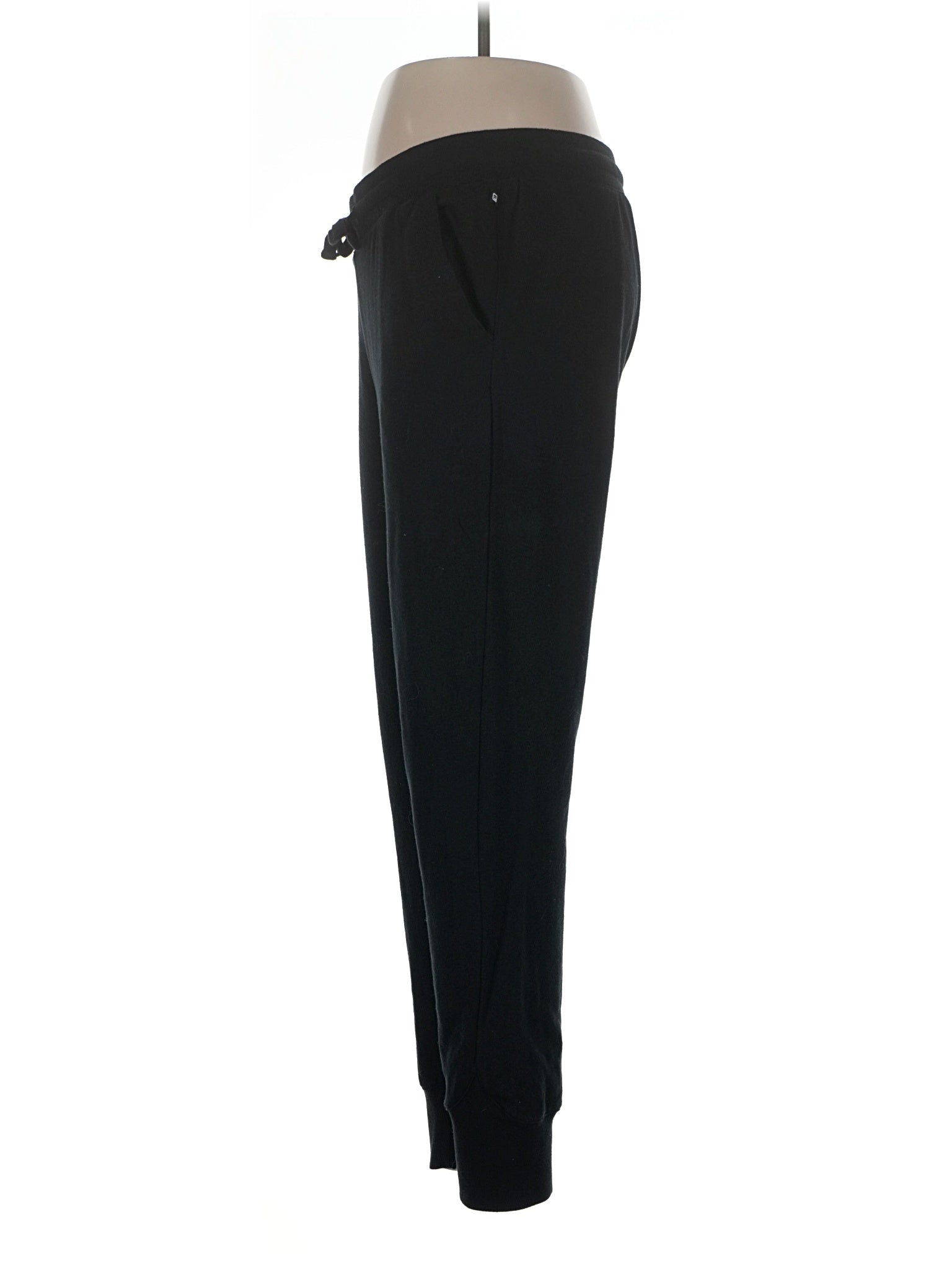 4 size - 30 (Estimated)