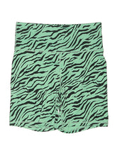 1 size - 26 (Estimated)