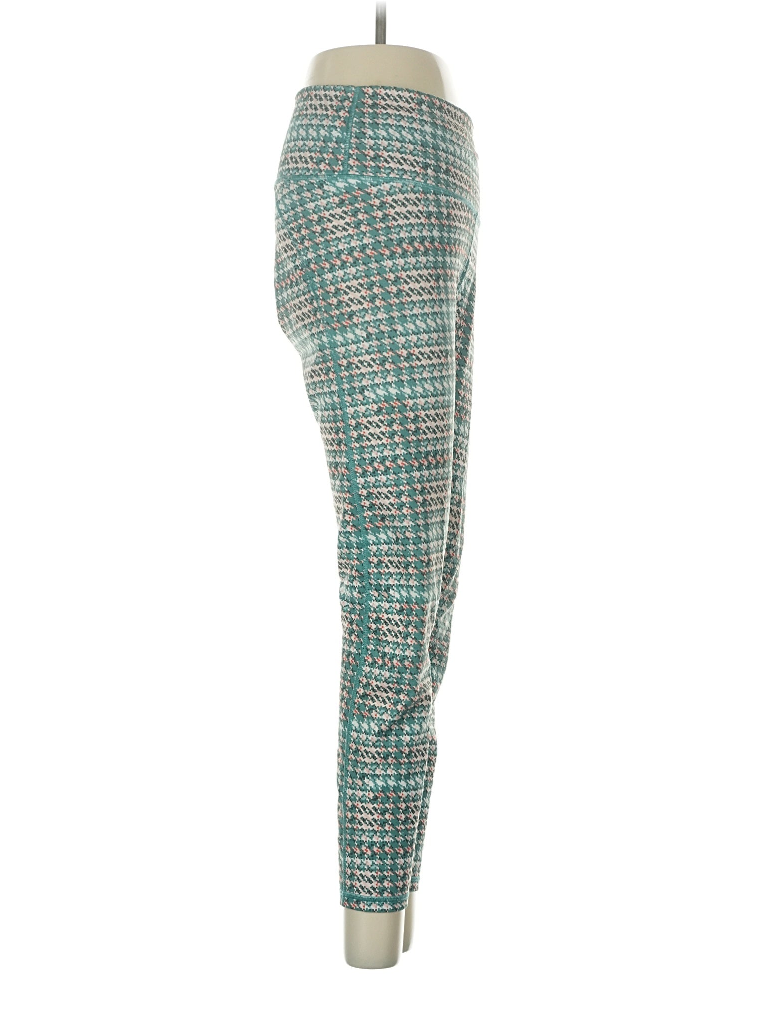3 size - 25 Estimated