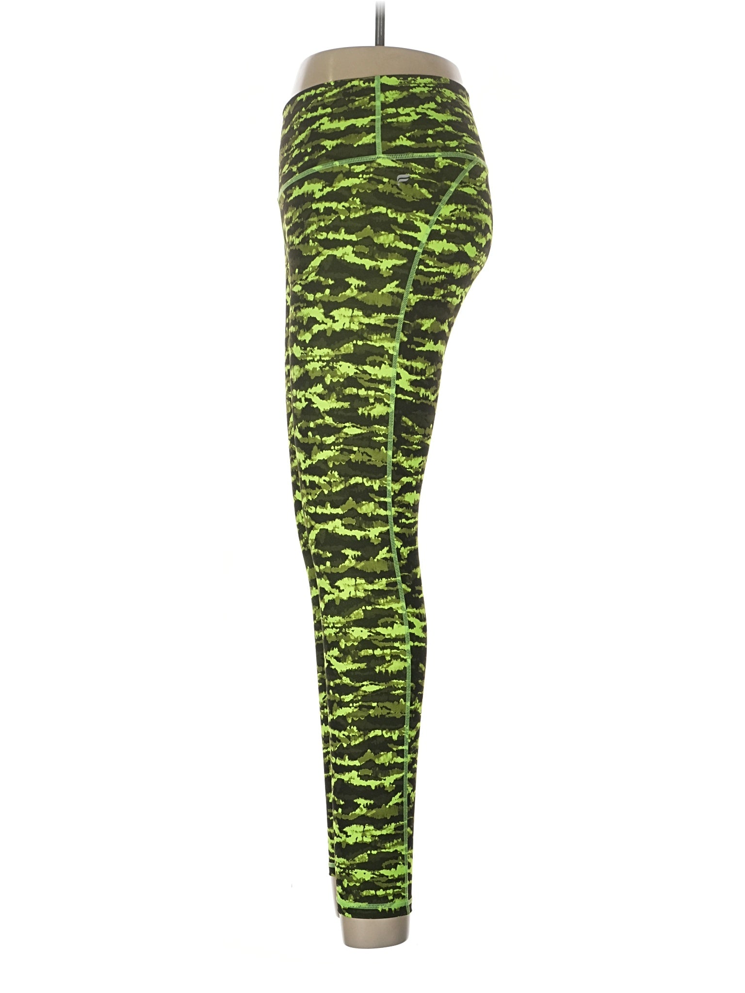 4 size - Lg(Estimated)