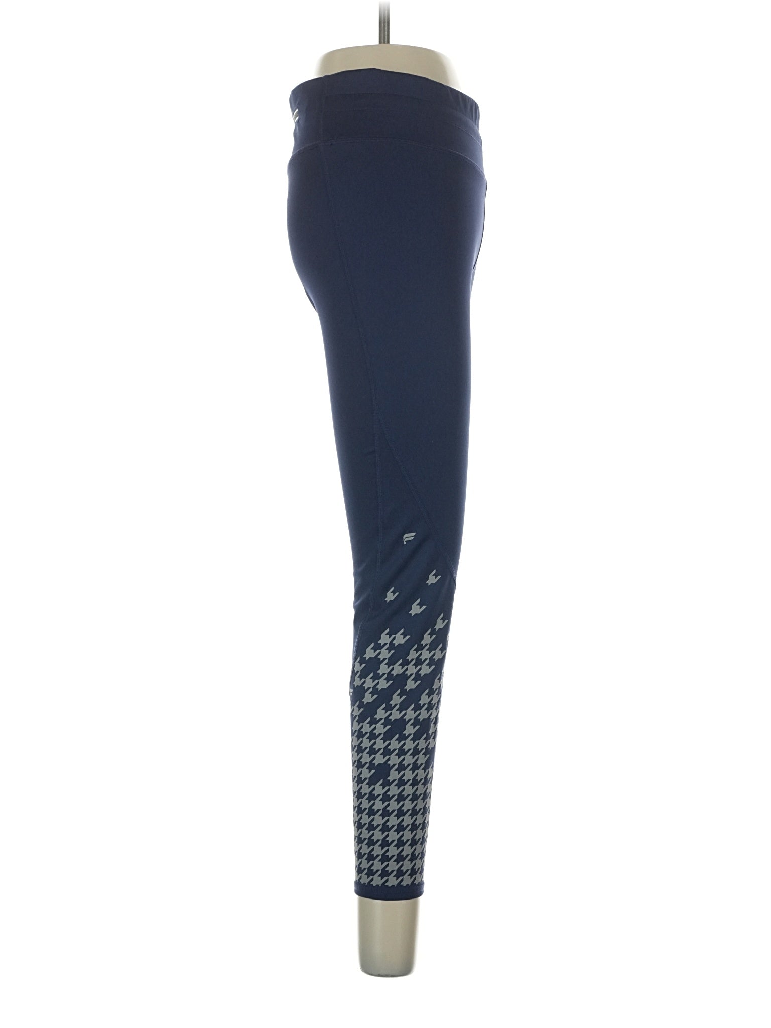 3 size - 25 (Estimated)