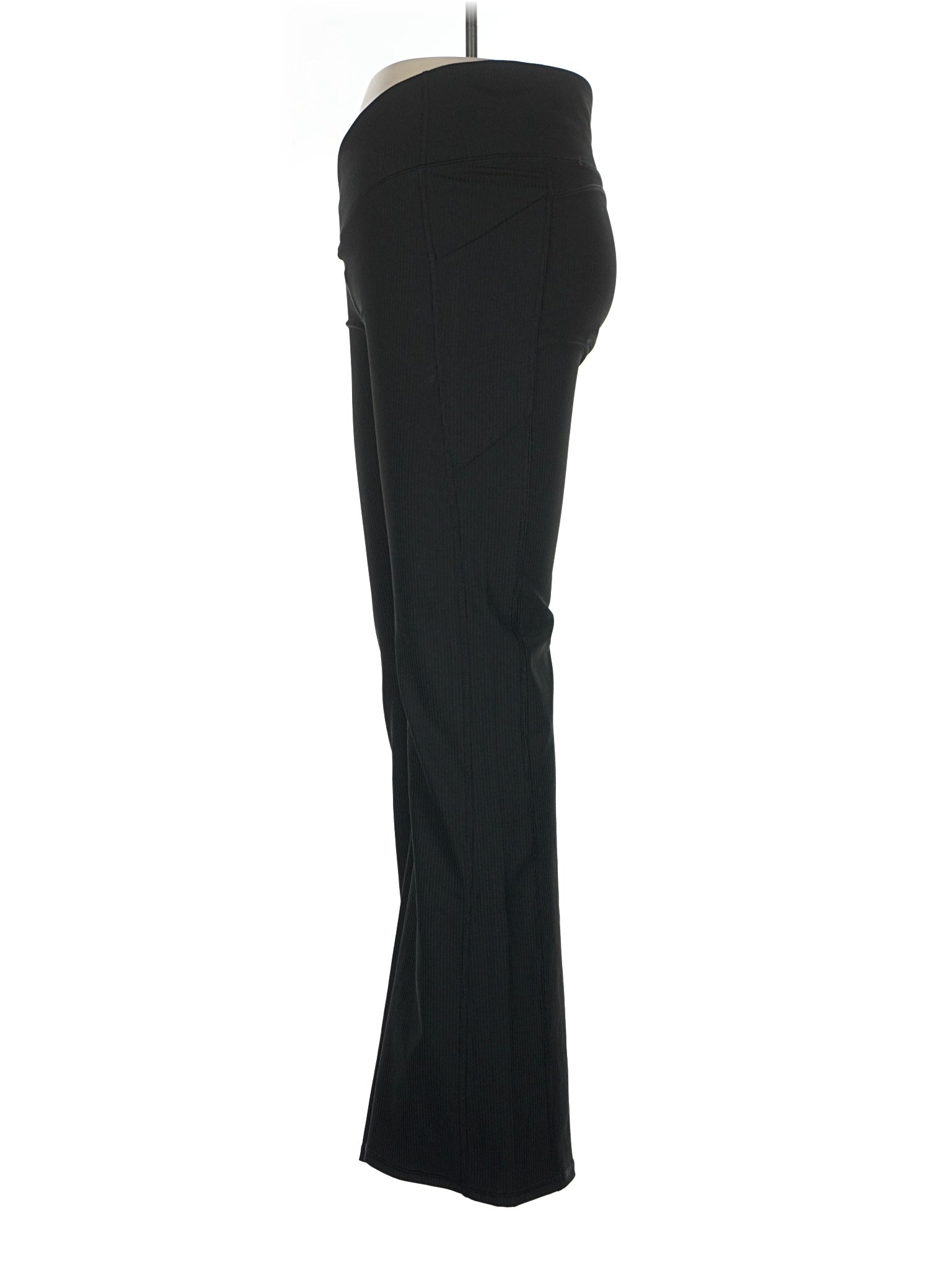 4 size - 30 (Estimated)