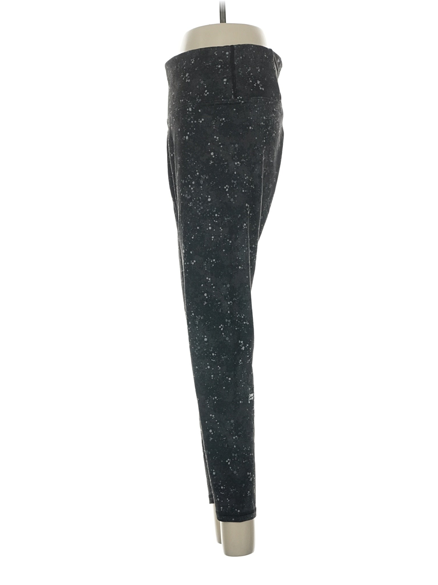 4 size - 4(Estimated)
