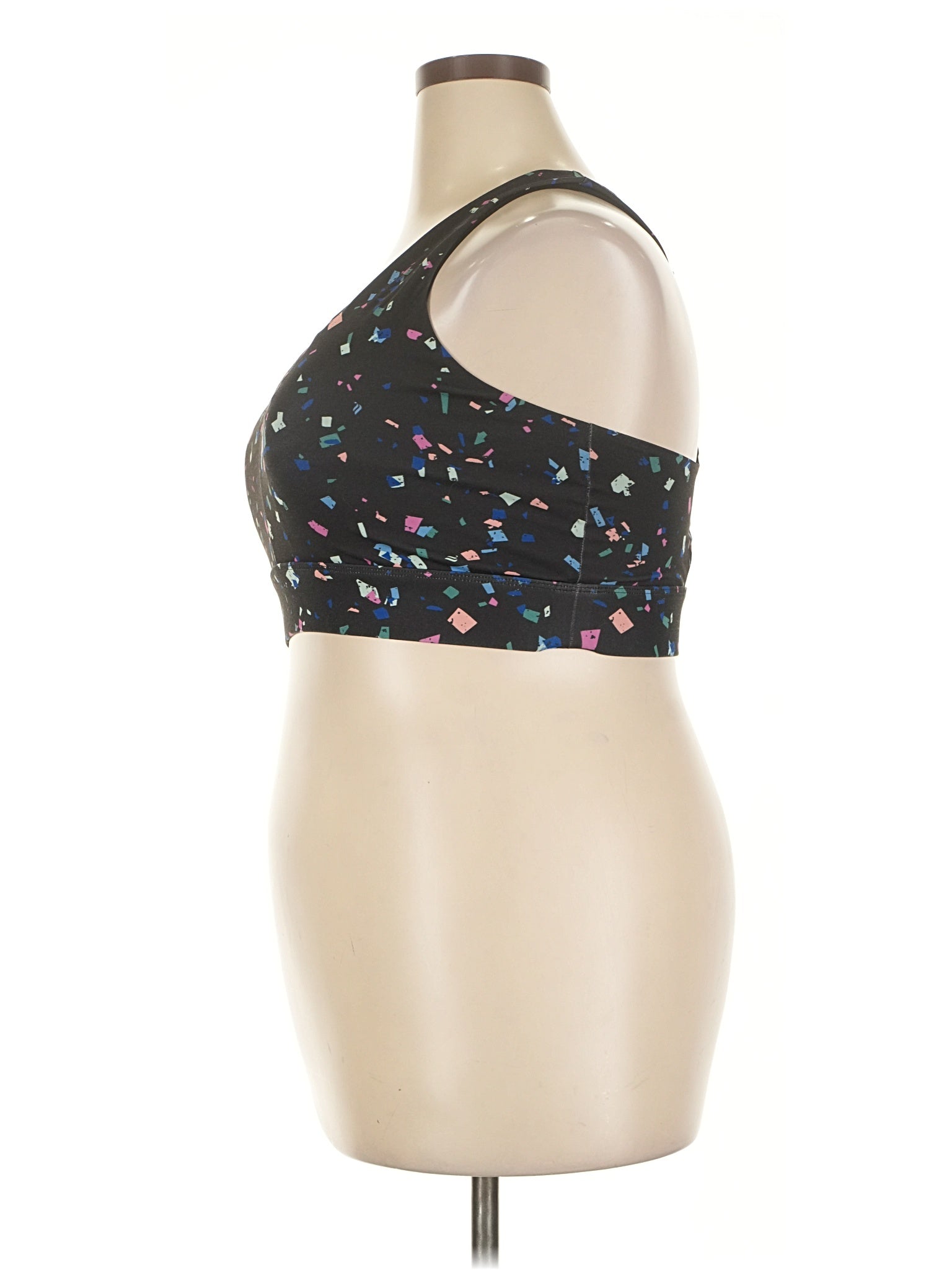 4 size - XXL (Estimated)