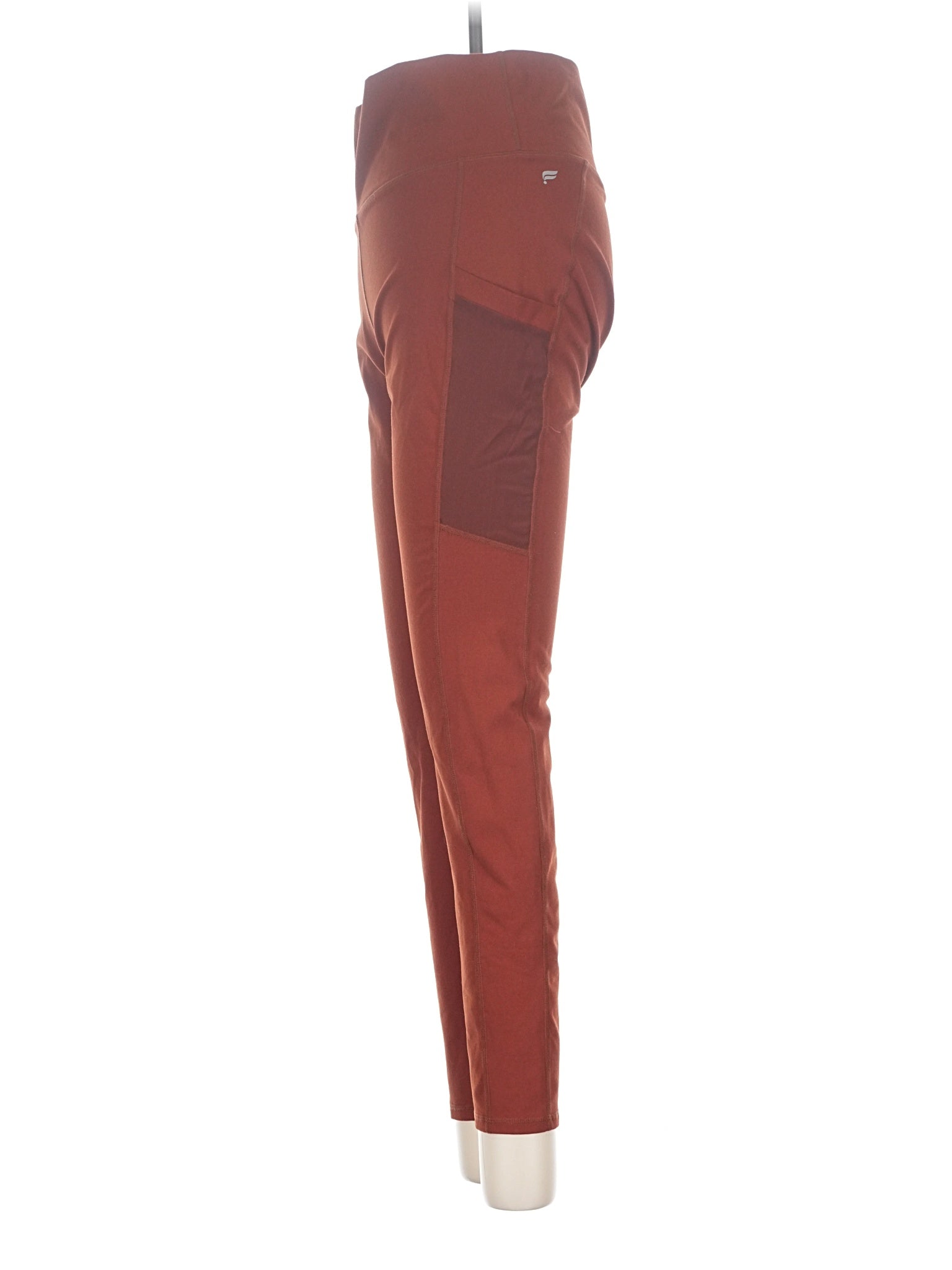 4 size - 27 (Estimated)