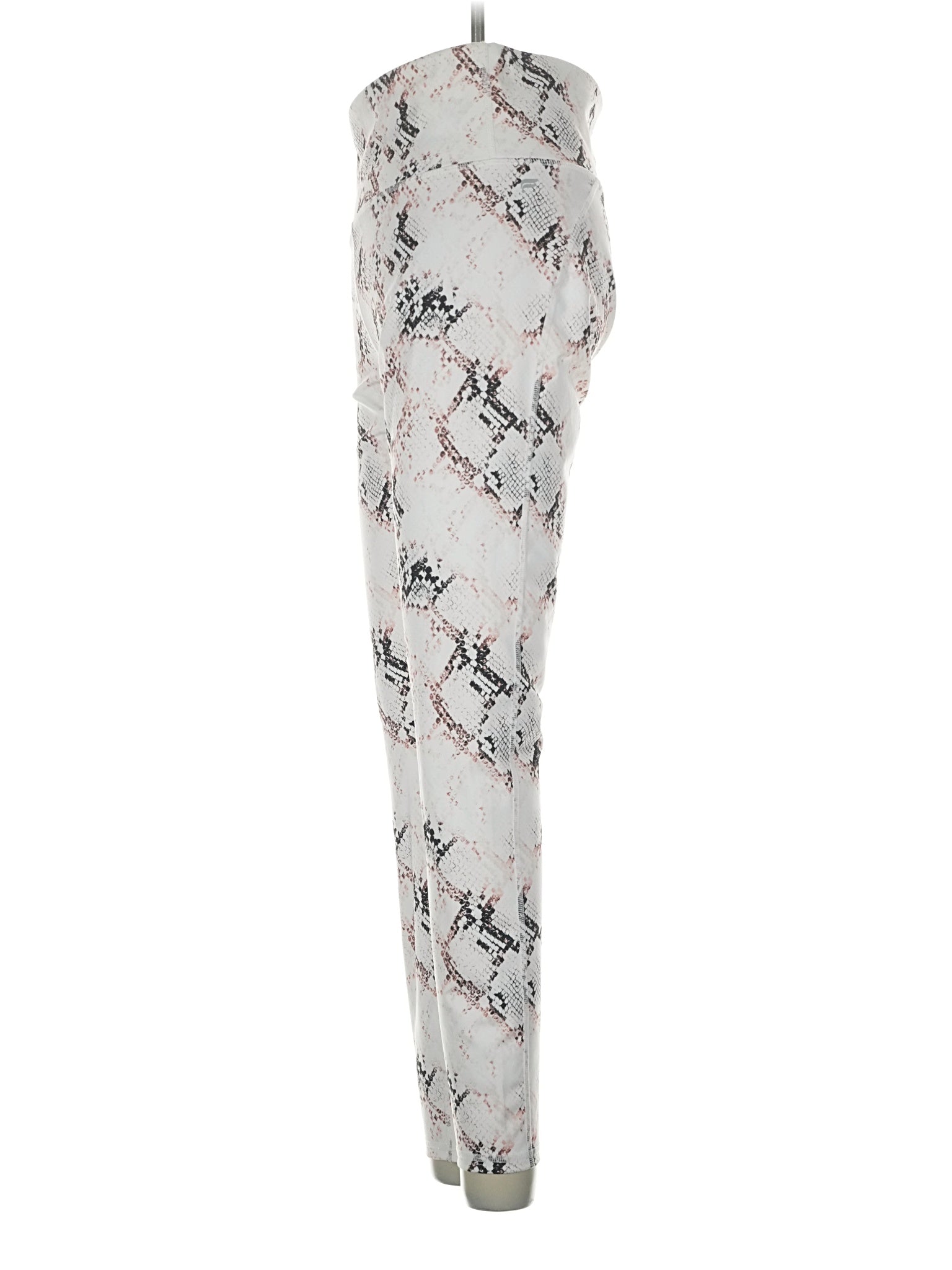 4 size - 26 (Estimated)